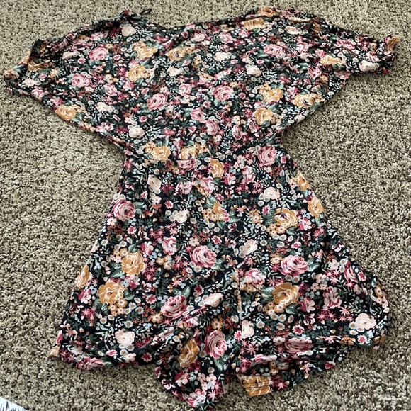 Romper - Picture 3 of 3